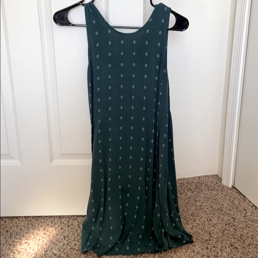 Sleeveless green dress